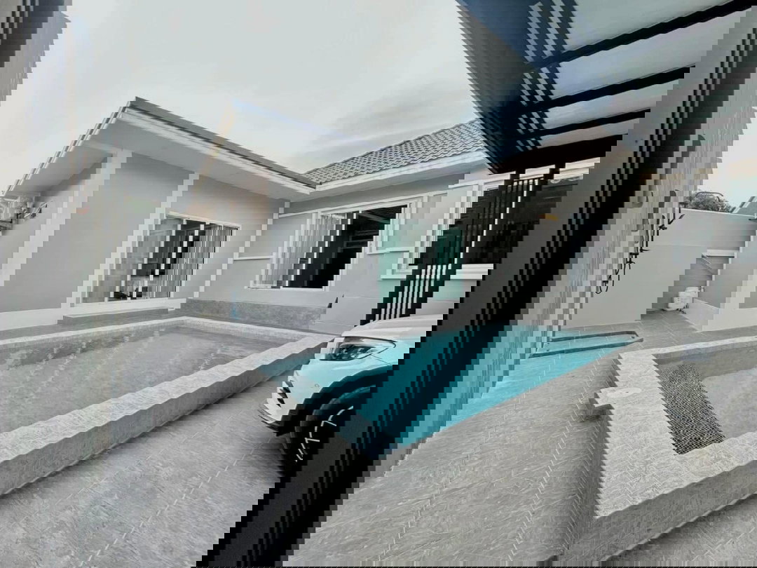 รูป ขายบ้านเดี่ยวพร้อมสระว่ายน้ำ ในพัทยา ทำเลทอง โซนห้วยใหญ่ - รูปที่ 2/23