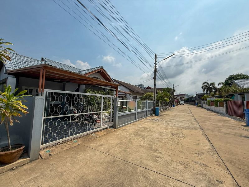 รูป ขายบ้านเดี่ยวศรีราชา รีโนเวทใหม่ ราคาสุดคุ้ม พร้อมอยู่ - รูปที่ 2/20