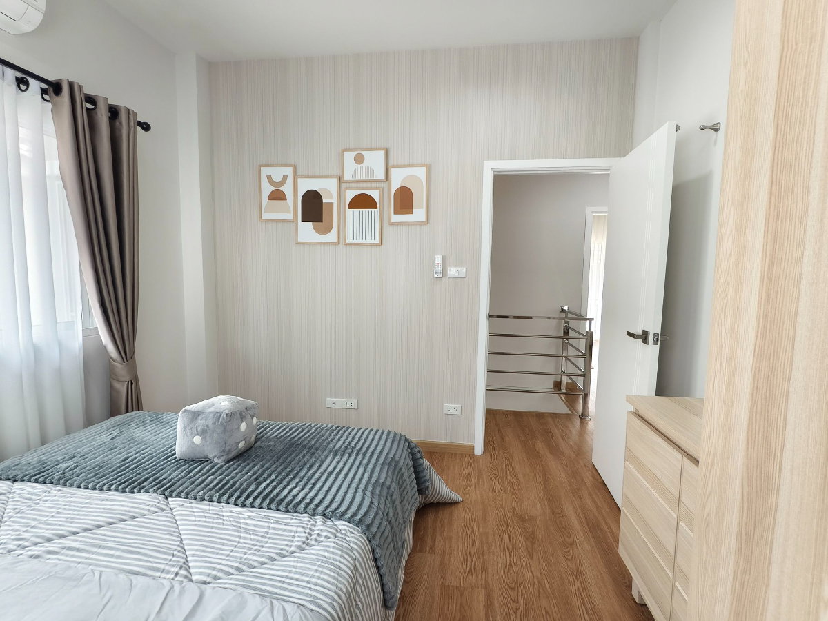 รูป บ้านใหม่ ตกแต่งเฟอร์ฯทั้งหลัง พร้อมเข้าอยู่ 3.89 ล้านบาท ใกล้เมืองเชียงใหม่ ใกล้สนามบินเชียงใหม่ - รูปที่ 11/20