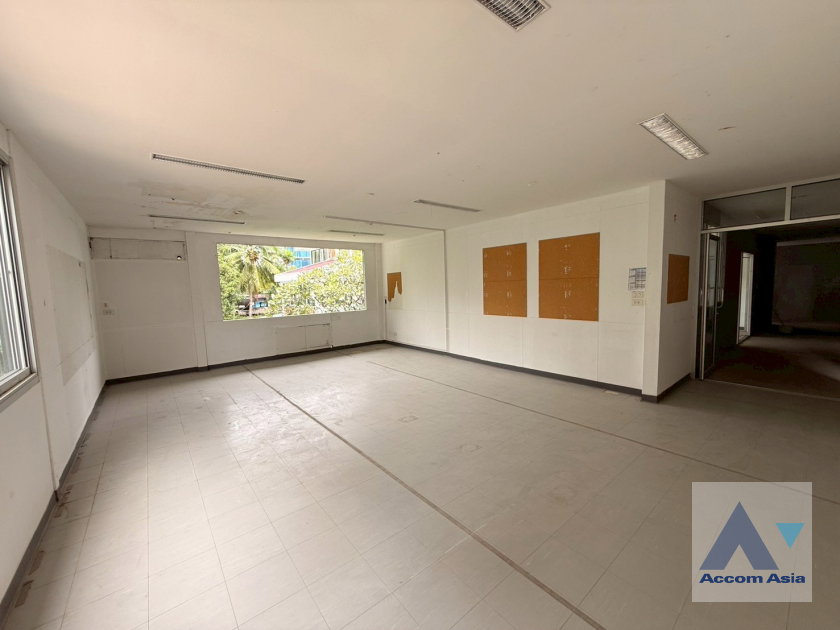 picture 🔼🔽 AccomA 📩 Home Office 0 BR House in Khlong Tan Nuea (AA44853) - 4/18