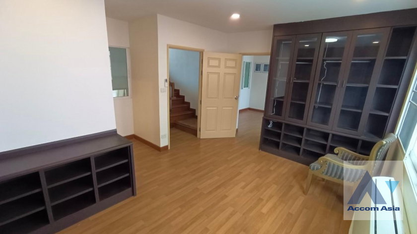 picture 🔼🔽 AccomA 📩 Renovated Townhouse with Open Living Area in Sathorn (AA36392) - 6/18