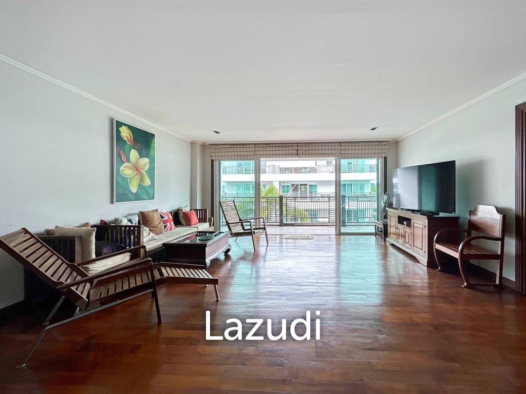 The Beach Palace : 2 Bed Condo Beach Front - image 5
