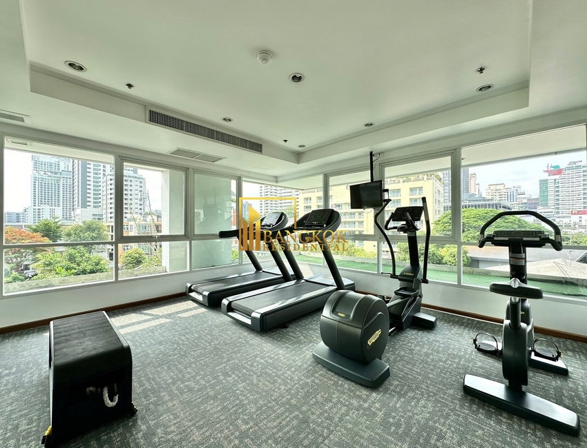 รูป Luxurious 3 Bedroom Apartment in Phrom Phong - BR0474AP - รูปที่ 39/50