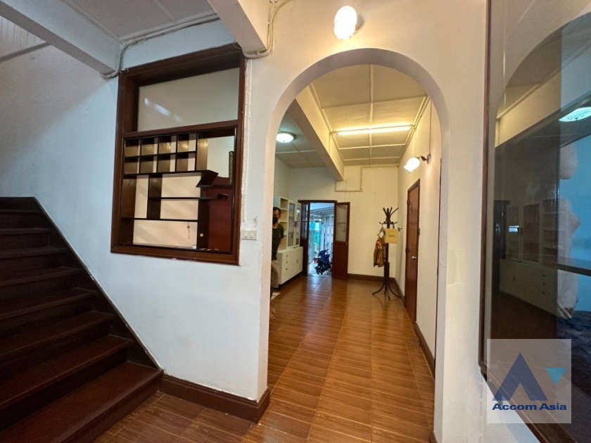 picture 🔼🔽 AccomA 📩 0 BR House in Phaya Thai (AA39380) - 3/14