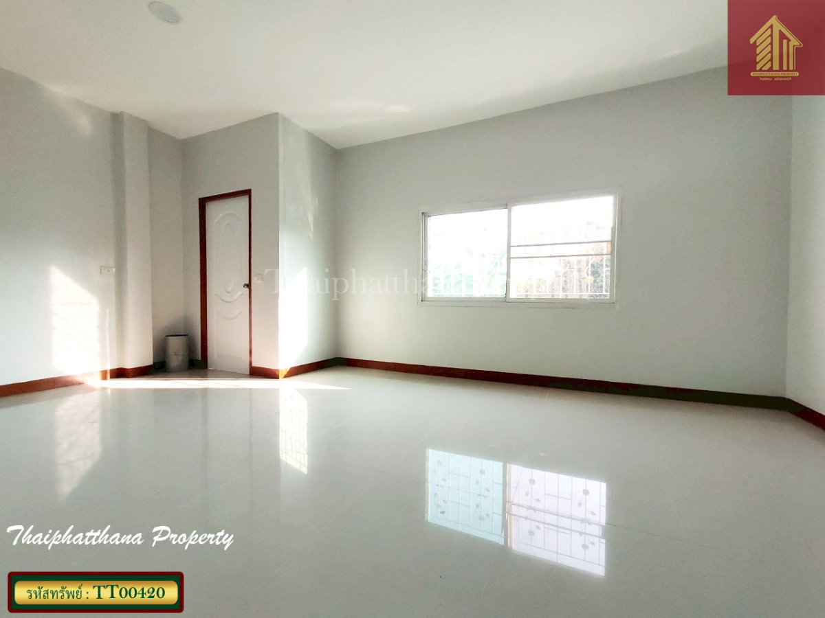 รูป หมู่บ้านทิพวัล เทพารักษ์ ทาวน์เฮ้าส์รีโนเวทใหม่ ทำเลใกล้ MRT ทิพวัล - รูปที่ 5/12