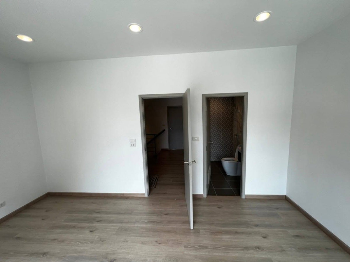 รูป [RENT] HST0102 พรีเมียม เพลส พหลโยธิน - รามอินทรา     Premium Place Phaholyothin - Ramintra     (แอดไลน์มี @นำหน้า LINE ID :  @idhomeland) - รูปที่ 8/40