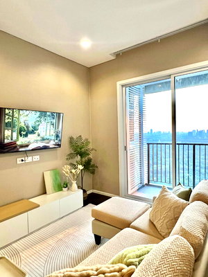 Condos for rent : The room is very beautiful with a garden view, located at Ha Yaek Lat Phrao, near the BTS, MRT, and Central Ladprao
