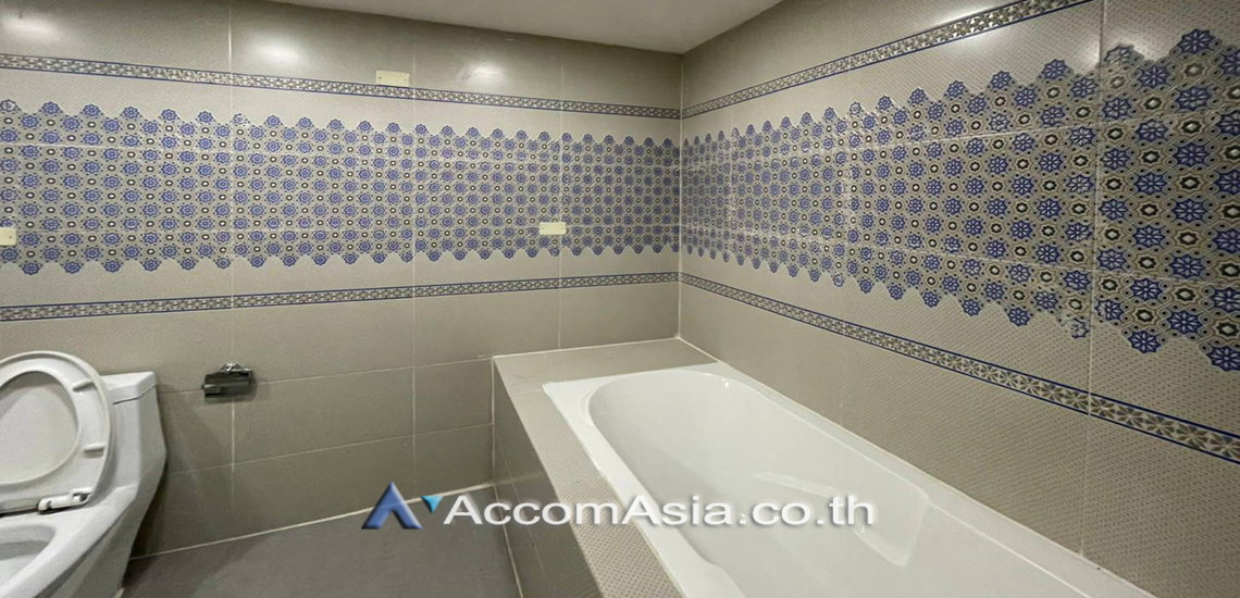 รูป 🔼🔽 AccomA 📩  3 BR Condominium @Royal Castle Sukhumvit 39 (AA28025) - รูปที่ 13/15