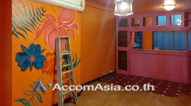 picture 🔼🔽 AccomA 📩 Home Office 3 BR Townhouse in Chong Nonsi (AA15413) - 3/8
