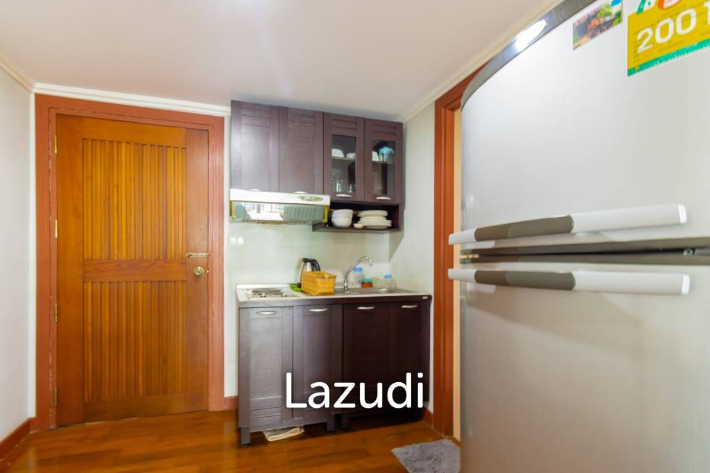 THE BEACH PALACE :  Studio room condo near the beach - image 2