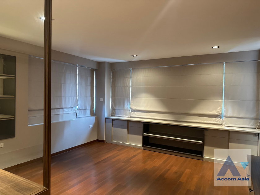 picture 🔼🔽 AccomA 📩 Modern Luxury Duplex with Private Balcony ( AA41811) - 11/16