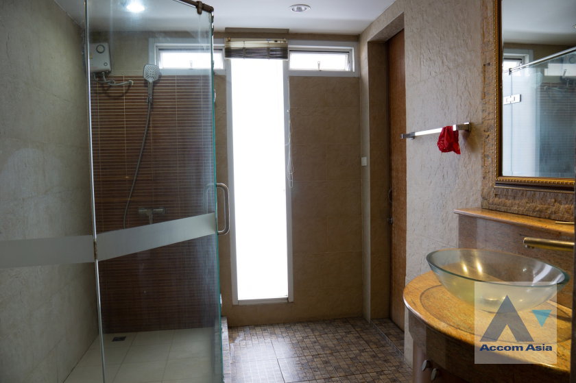 รูป 🔼🔽 AccomA 📩  4 BR House in Klong Tan (AA34073) - รูปที่ 19/20