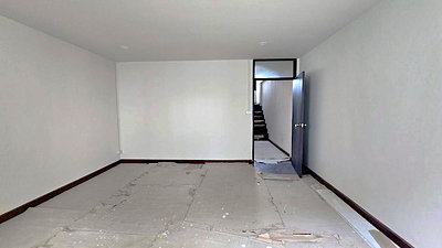 Townhouses for rent : Newly renovated twin townhouse, ideal for both business and residential use ** NO CO-AGENT **