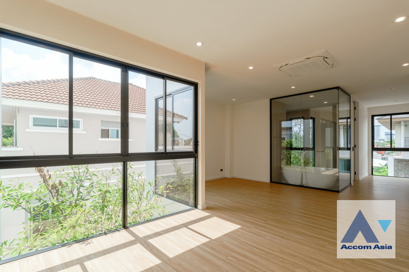 picture 🔼🔽 AccomA 📩 Private Swimming Pool 3 BR House @THE SHADE 101 (AA44187) - 10/11