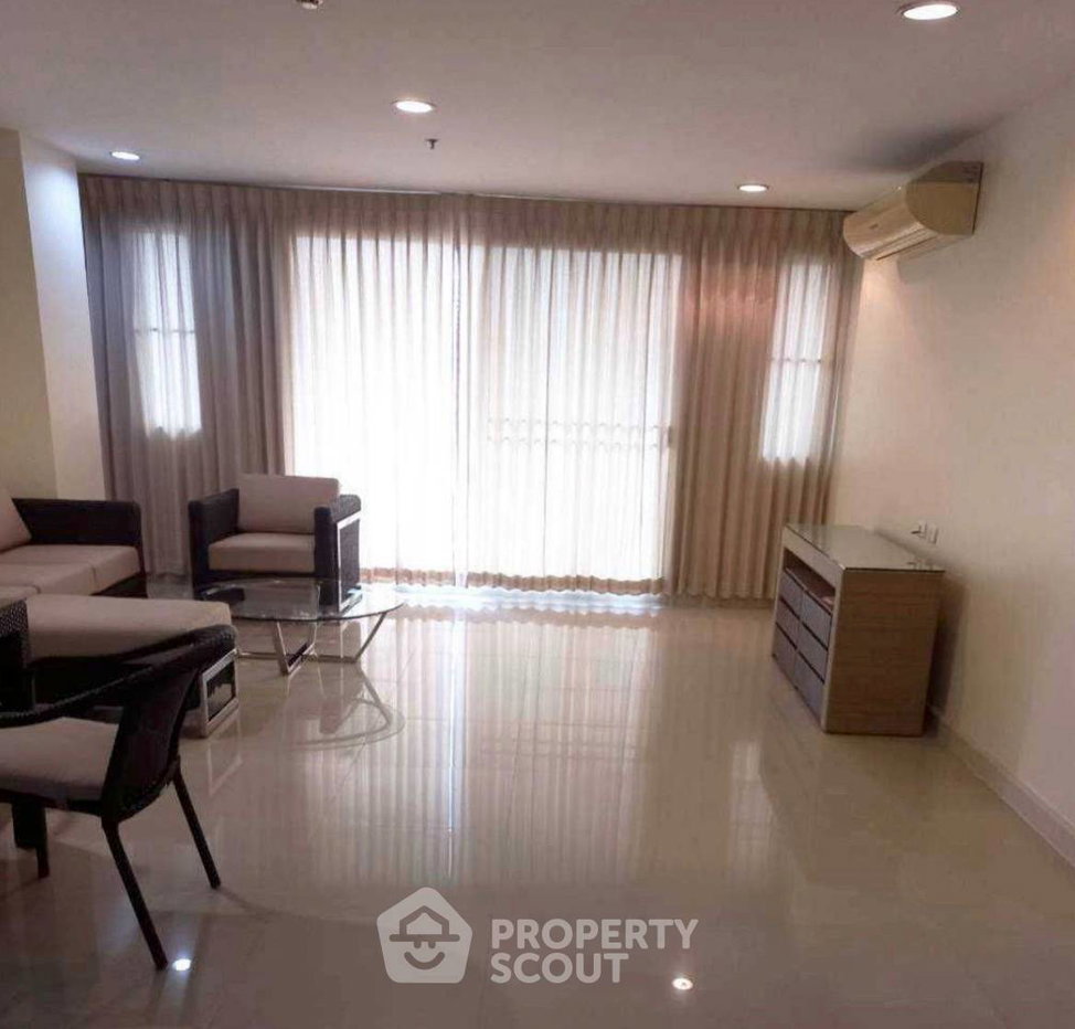picture 2-BR Condo at Serene Place Sukhumvit 24 Condominium near BTS Phrom Phong (ID 2771237) - 3/4