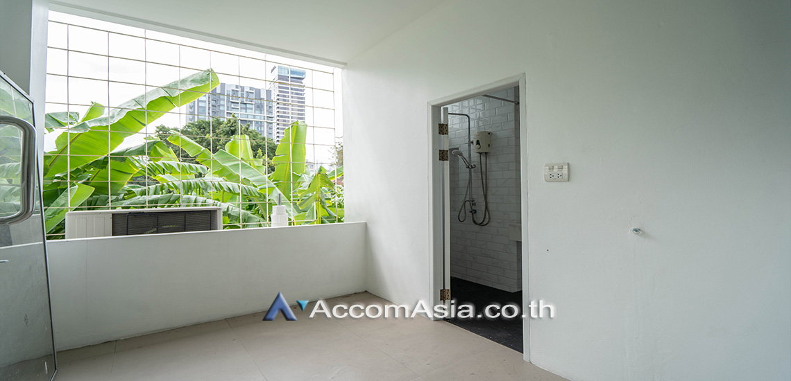 picture 🔼🔽 AccomA 📩 Home Office 3 BR Townhouse in Khlong Tan Nuea (AA30465) - 14/17