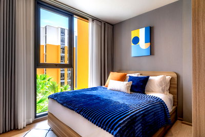 ขายคอนโด : ใหม่! พิเศษ! เดอะ เบส ไรส์ โครงการใหม่ใกล้เซนทรัลเพียง 300 เมตร!