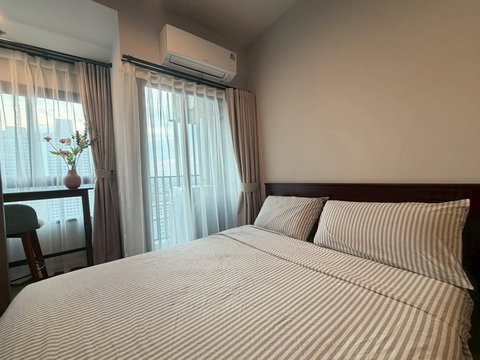 ให้เช่า ไอดีโอ รามคำแหง - สำลาลี สเตชั่น มีเฟอร์นิเจอร์+เครื่องใช้ไฟฟ้าครบ