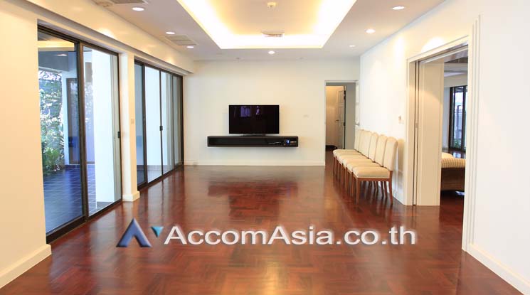รูป 🔼🔽 AccomA 📩 Tropical-Style Home with Pool and Lush Garden (AA17483) - รูปที่ 12/20