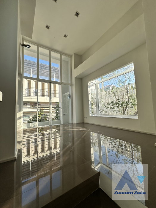 รูป 🔼🔽 AccomA 📩  3 BR Townhouse @Luxury Townhome Sathu Pradit 12 (AA40314) - รูปที่ 14/20