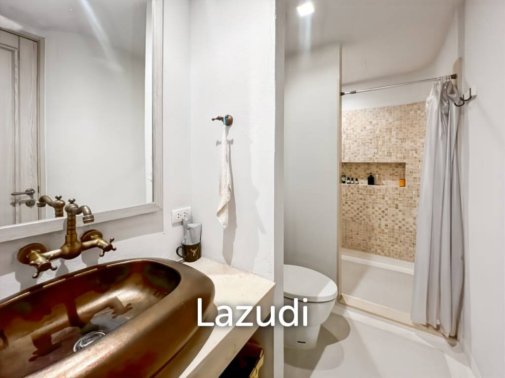 picture 77.5 sqm 2-Bed Beachfront Condo at Chelona Khao Tao - 38/41