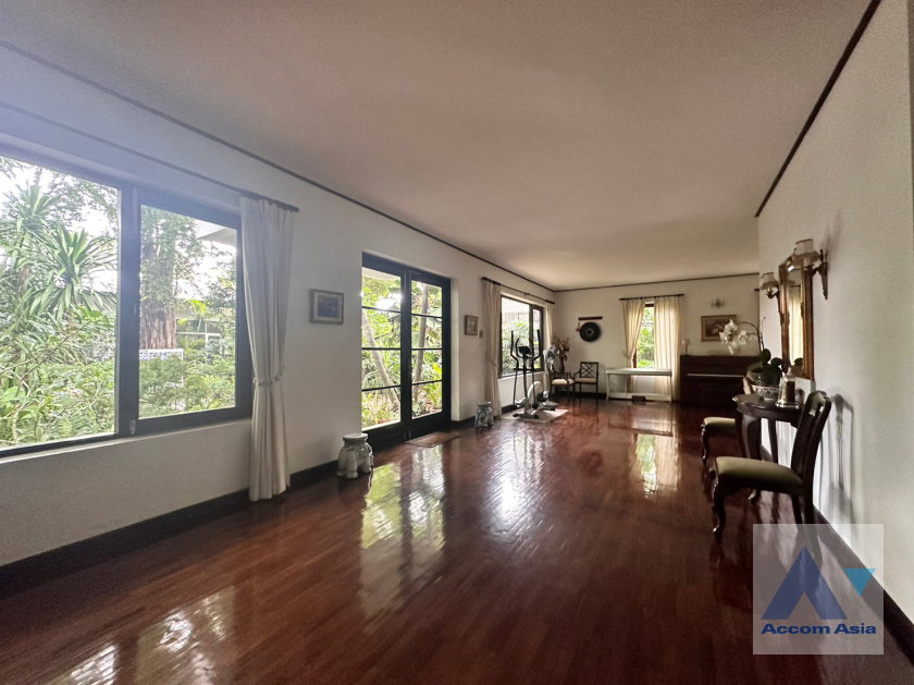picture 🔼🔽 AccomA 📩  4 BR House in Khlong Tan Nuea (50171) - 5/17