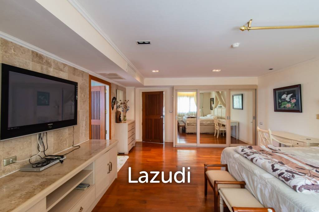 picture THE BEACH PALACE :  3 Bed Seaview Condo at Cha-am - 4/32