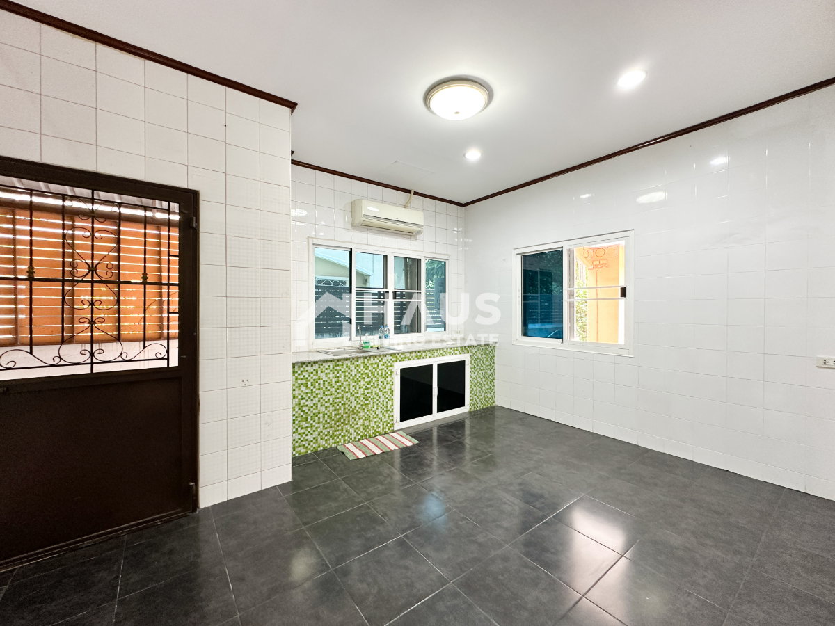 picture Phetwattana / 5 Bedrooms #HCWT031 - 7/20