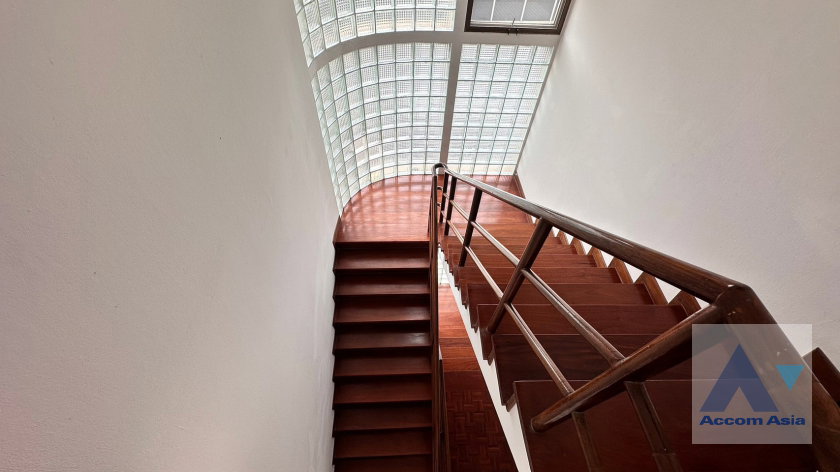 picture 🔼🔽 AccomA 📩 Home Office,Pet friendly 3 BR Townhouse @Townhouse Phaholyothin (1818217) - 9/20