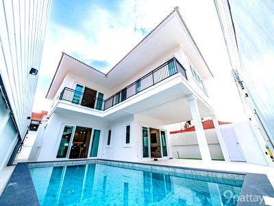 บ้านเดี่ยว หนองปรือ ชลบุรี : บ้านเดี่ยว | Royal Park Village – ทัพพระยา–เทพประสิทธิ์ พัทยา ✨ บ้านสร้างใหม่ทั้งหลัง ดีไซน์ทันสมัย ทำเลศักยภาพ ใกล้เมือง เดินทางสะดวก 🌷