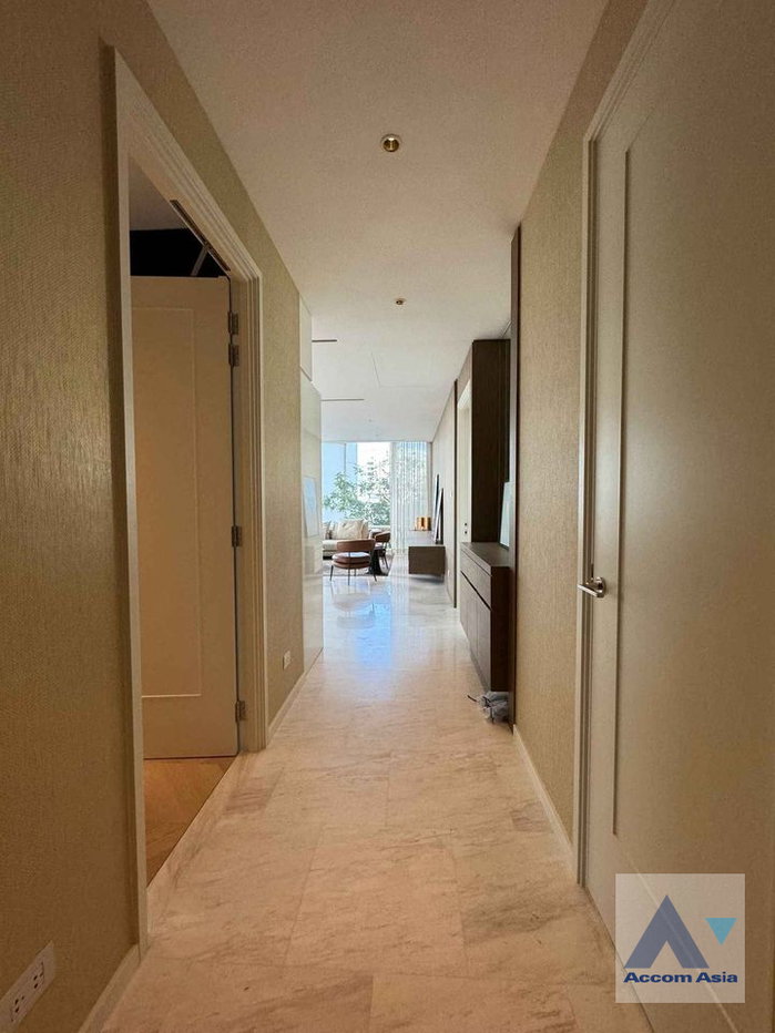 picture 🔼🔽 AccomA 📩  2 BR Condominium @Four Seasons Private Residences (AA39092) - 7/16