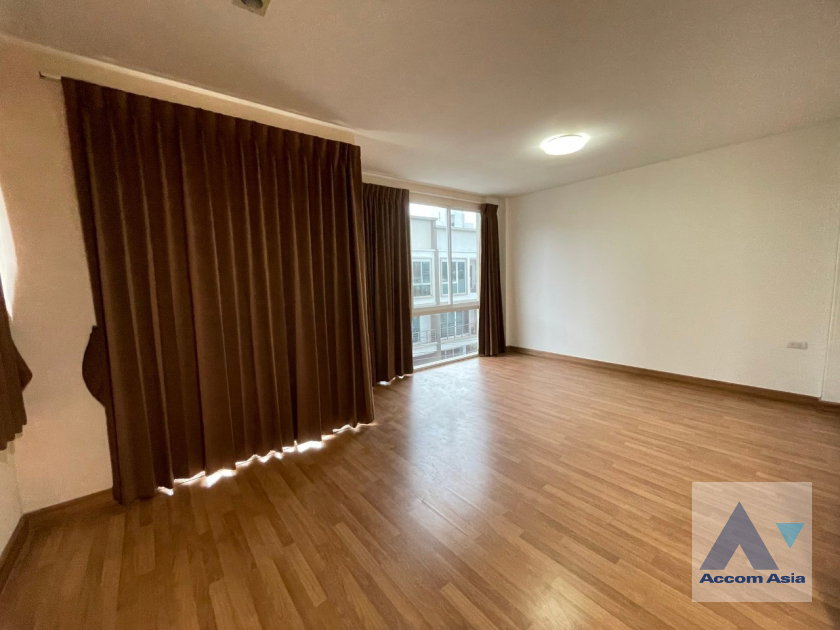 รูป 🔼🔽 AccomA 📩  4 BR House in Khwaeng Sam Sen Nai (AA35413) - รูปที่ 2/11
