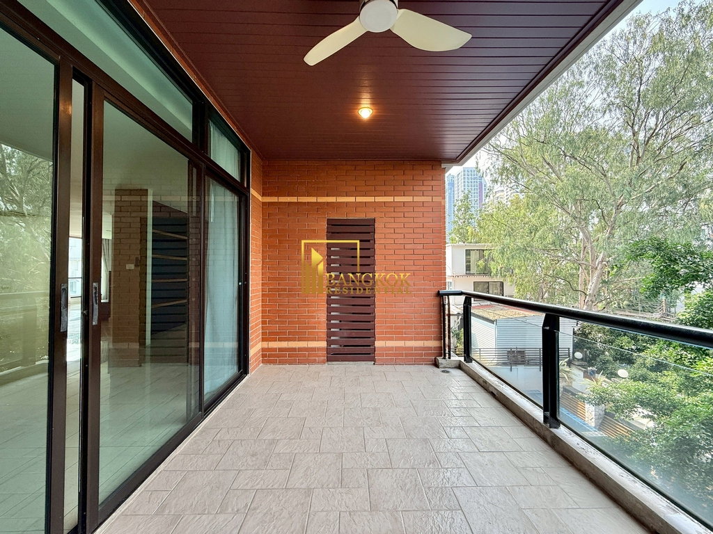 รูป Baan Ananda | Spacious 3 Bedroom Condo Near Ekkamai - BTSBR4172CD - รูปที่ 3/45