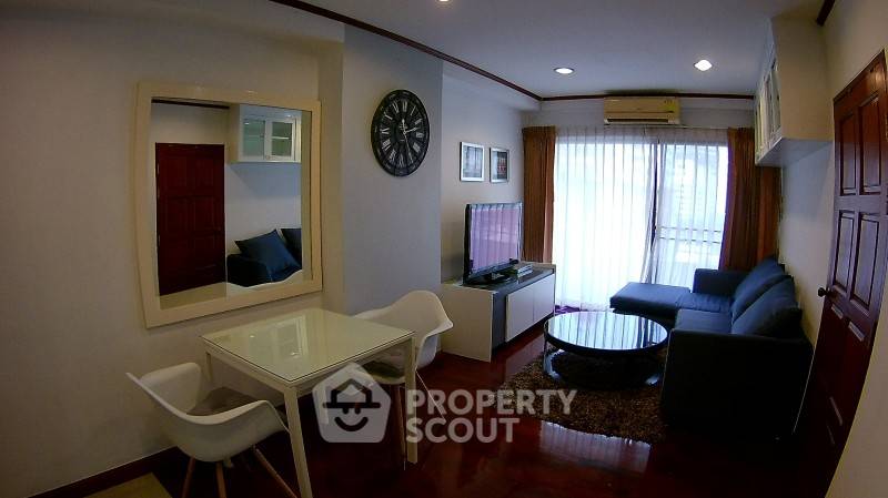 รูป คอนโด 1-ห้องนอน ที่ สราญใจ แมนชั่น คอนโดมิเนียม ใกล้ BTS นานา (ID 592454) - รูปที่ 3/17