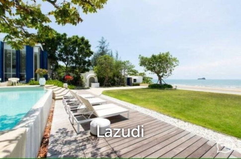 77.5 sqm 2-Bed Beachfront Condo at Chelona Khao Tao