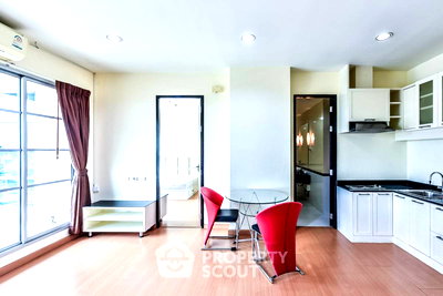 Condos for rent Ratchaprarop Road : 1-BR Condo at Baan Klang Krung Siam-Pathumwan Condominium near BTS Ratchathewi (ID 2529668)