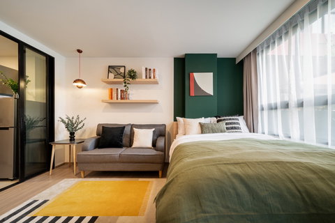 The Muve Bangwa - So Close so Good