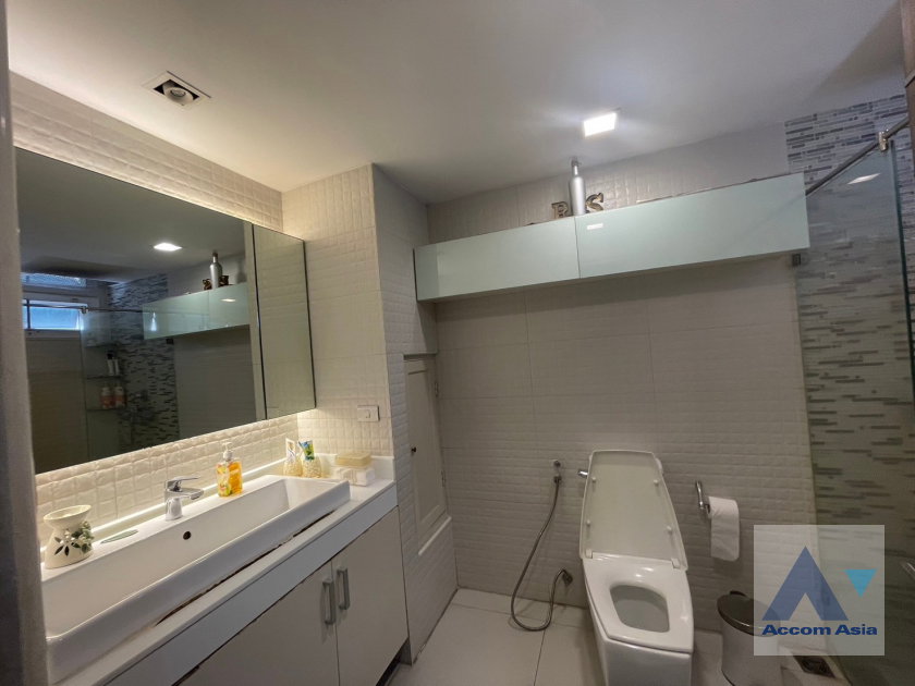 picture 🔼🔽 AccomA 📩 Spacious high-floor unit with skyline view at Wattana Heights (AA39709) - 10/16
