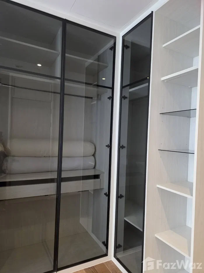 picture Muniq Langsuan - Best price 5721226 - 8/10