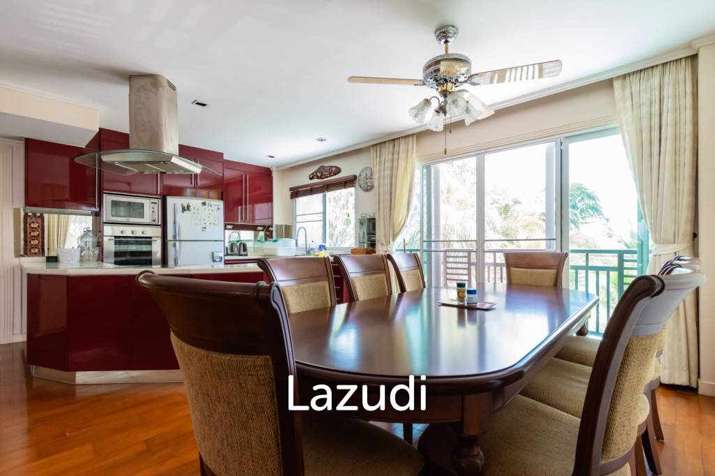 picture THE BEACH PALACE :  3 Bed Seaview Condo at Cha-am - 9/32