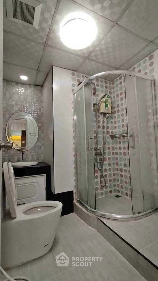 picture 2-BR Condo at Commonwealth Pinklao near MRT Bang Yi Khan (ID 2438928) - 2/13