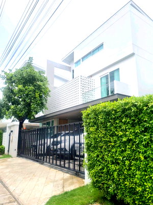 เช่าบ้านเดี่ยว ม.นานาชาติแสตมฟอร์ด : ขาย ให้เช่า Nirvana Absolute Krungthepkreetha บ้านใหม่ ใกล้คลับเฮ้าส์ 