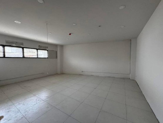 รูป ให้เช่า อาคารสำนักงาน 4 ชั้น ริมถนนสุขสวัสดิ์ ย่านพระประแดง / ที่จอดรถ 16 คัน / พื้นที่ใช้สอยอาคารรวม 1400 ตารางเมตร / เหมาะหลากหลายธุรกิจ - รูปที่ 6/8