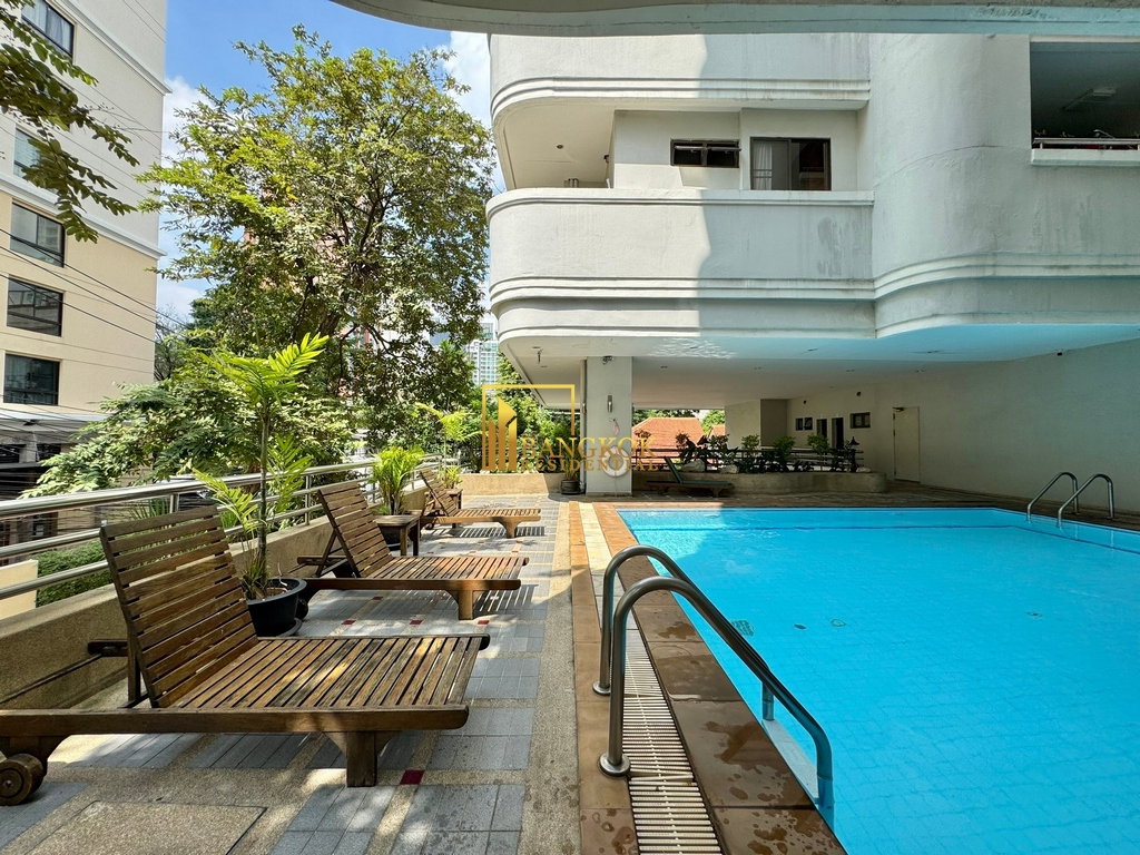 รูป Expansive 3 Bedroom Duplex Apartment in Phrom Phong Area - BR0119AP - รูปที่ 39/50