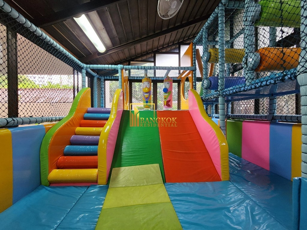 รูป Large 3 Bedroom Phrom Phong Apartment With Private Terrace - BR0961AP - รูปที่ 36/44