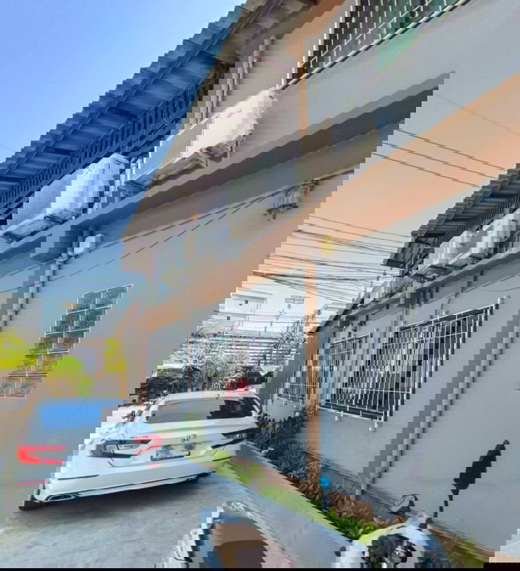 รูป 💥 ขายอาคารพาณิชย์ 4 ชั้น | 2 คูหา หลังมุม | ตกแต่งต่อเติมแล้ว | พร้อมกิจการร้านทำผมและนวดเพื่อสุขภาพ (Beauty Salon & Thai Massage / Foot Massage)  - รูปที่ 3/3