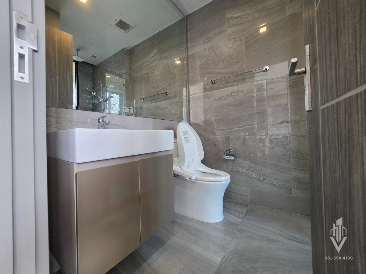 รูป ใช้ชีวิตระดับ Rare Item... 0 เมตรจาก BTS อนุสาวรีย์ชัยฯ! 🏙️✨ - รูปที่ 11/15