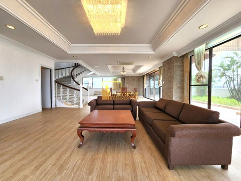 Desirable 4 Bedroom Duplex Apartment in Phrom Phong Area - BR0452AP