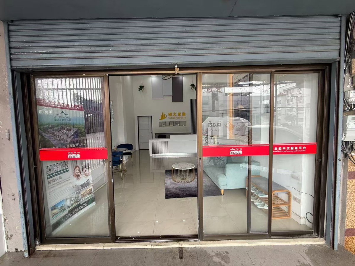 รูป ให้เช่าอาคารพาณิชย์ 4 ชั้น(3ชั้น+1ชั้นลอย) 1 คูหา ติดถนนมหิดล ป่าแดด ใกล้สนามบิน เซนทรัลแอร์พอร์ต-RW007835 - รูปที่ 3/13