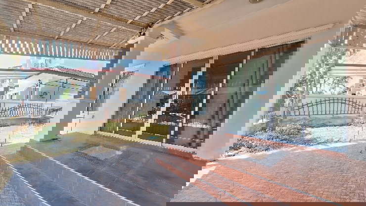 รูป ขายบ้านโครงการธนาพร เลคโฮม  แยกหลุยส์ ตรงข้ามนานาชาติ Mill hill เชียงใหม่-สันกำแพง เนื้อที่ 60 ตร.ว.3นอน 3 น้ำ 2 ครัว 2 จอด ราคา 2.5 ล้านบาท 
 - รูปที่ 4/19